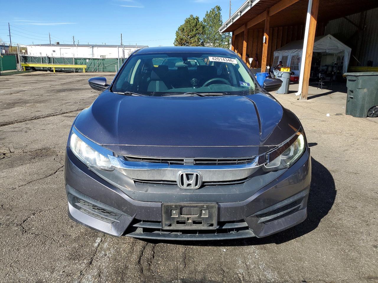 2017 HONDA CIVIC LX photo 5