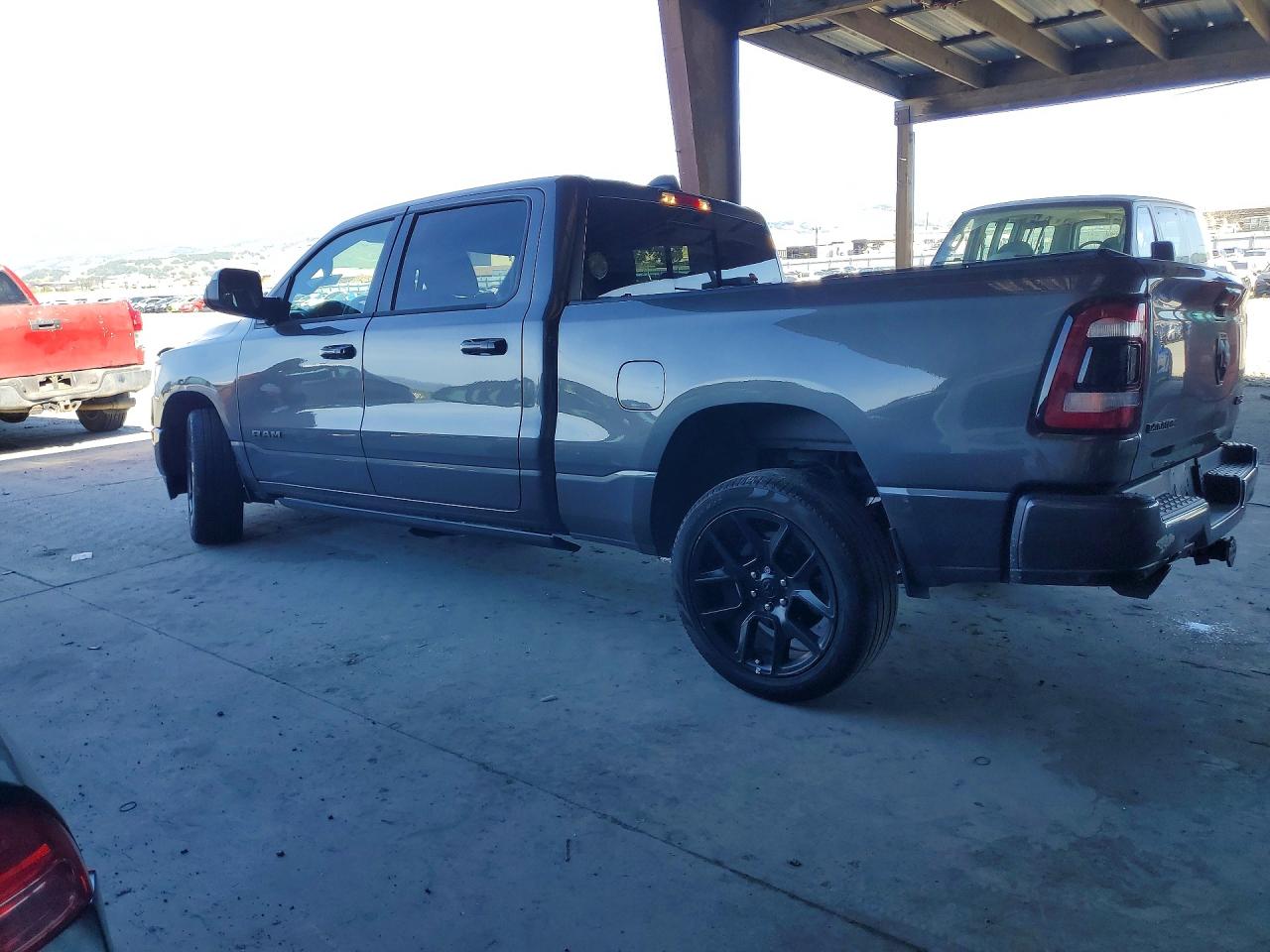 2023 RAM 1500 LARAMIE photo 3