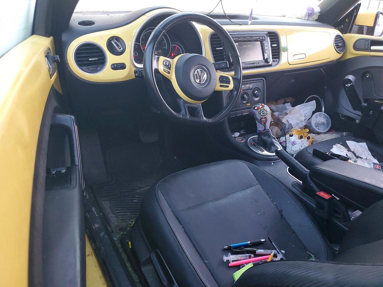 2015 VOLKSWAGEN BEETLE 1.8T photo 15