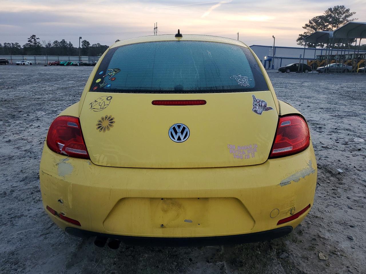 2015 VOLKSWAGEN BEETLE 1.8T photo 11