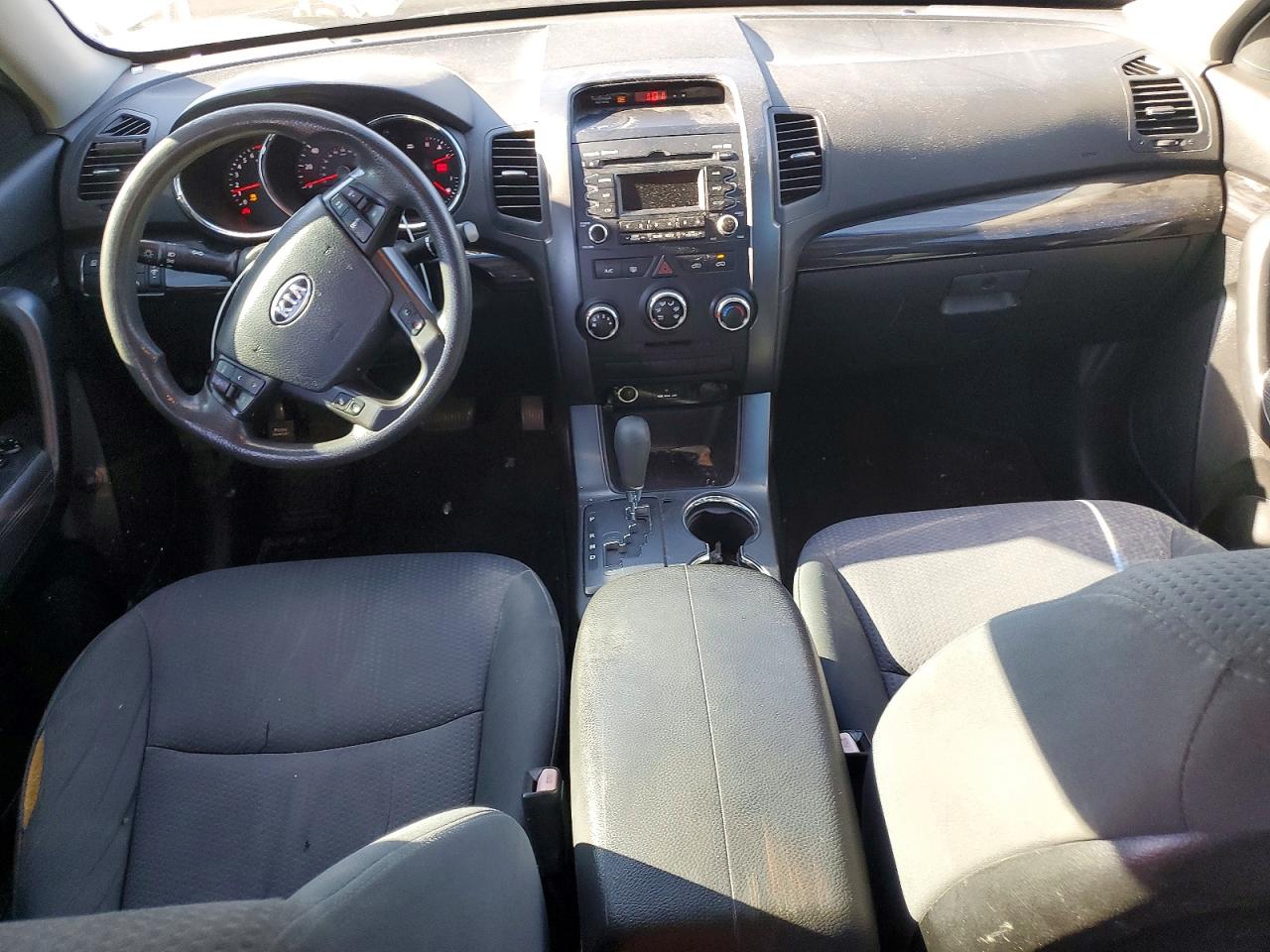2012 KIA SORENTO LX photo 15