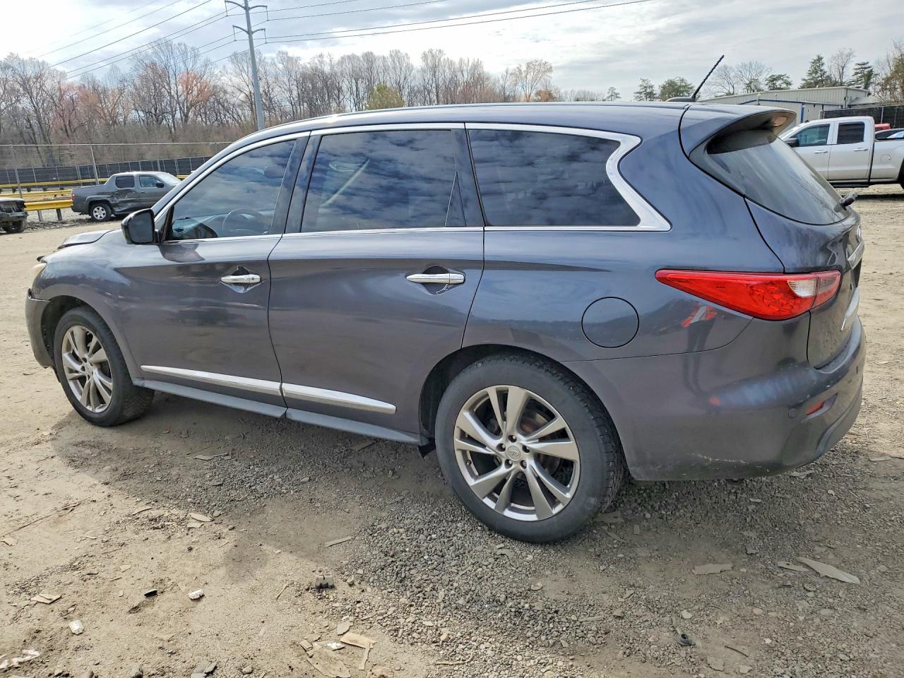 2014 INFINITI QX60 BASE photo 3
