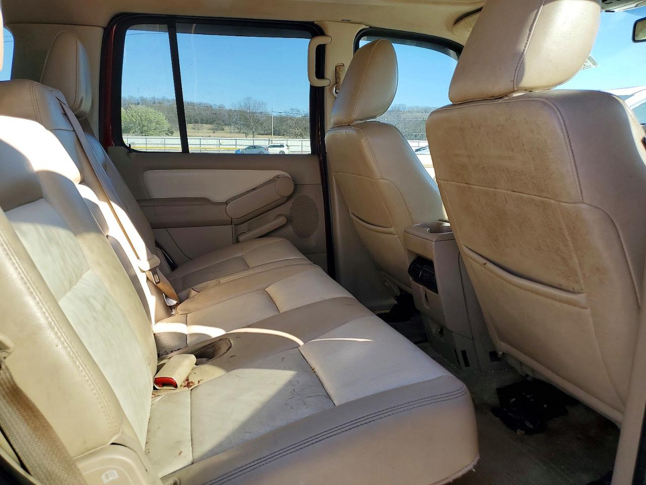 2010 FORD EXPLORER XLT photo 21
