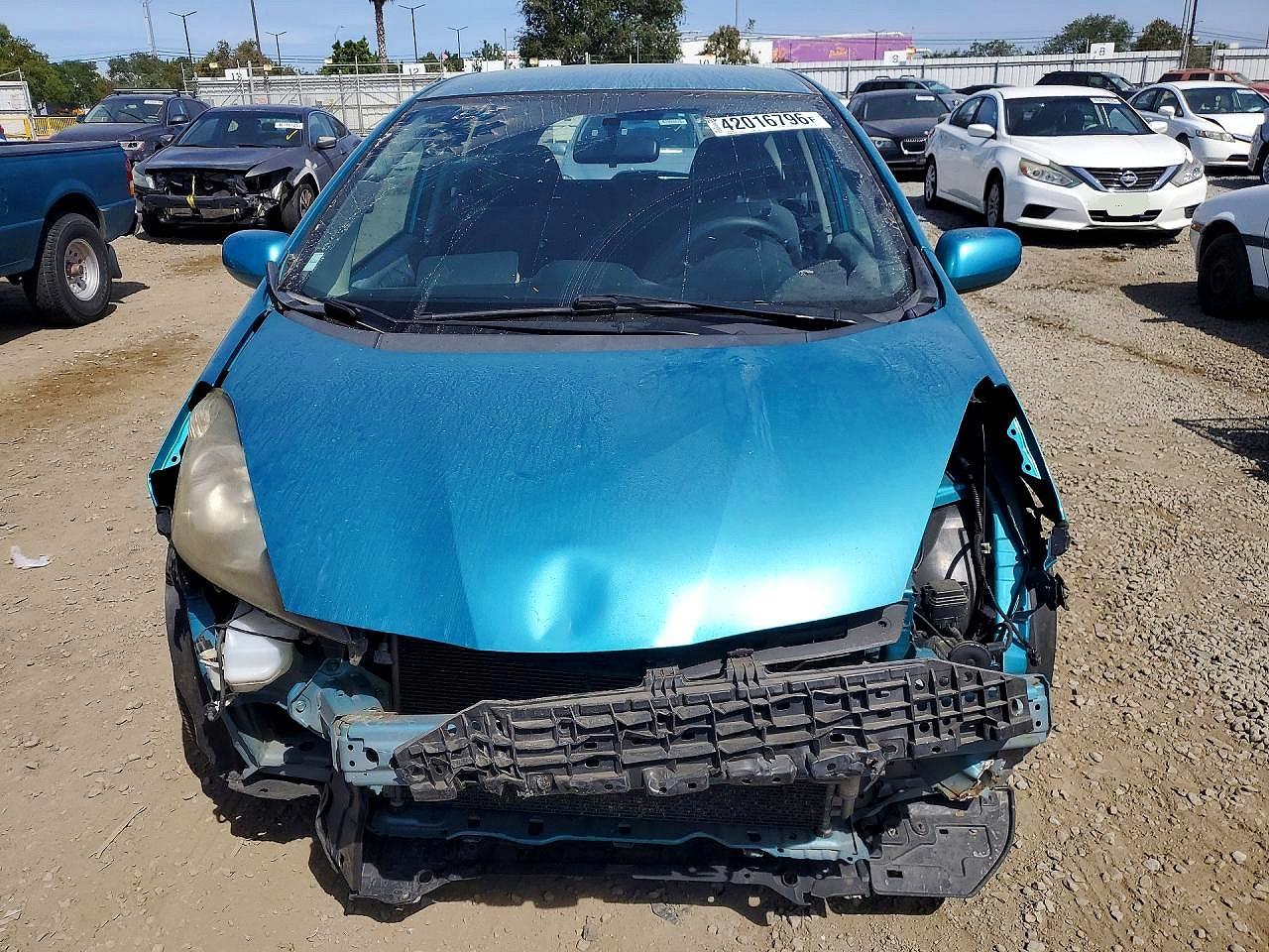 2013 HONDA FIT photo 5