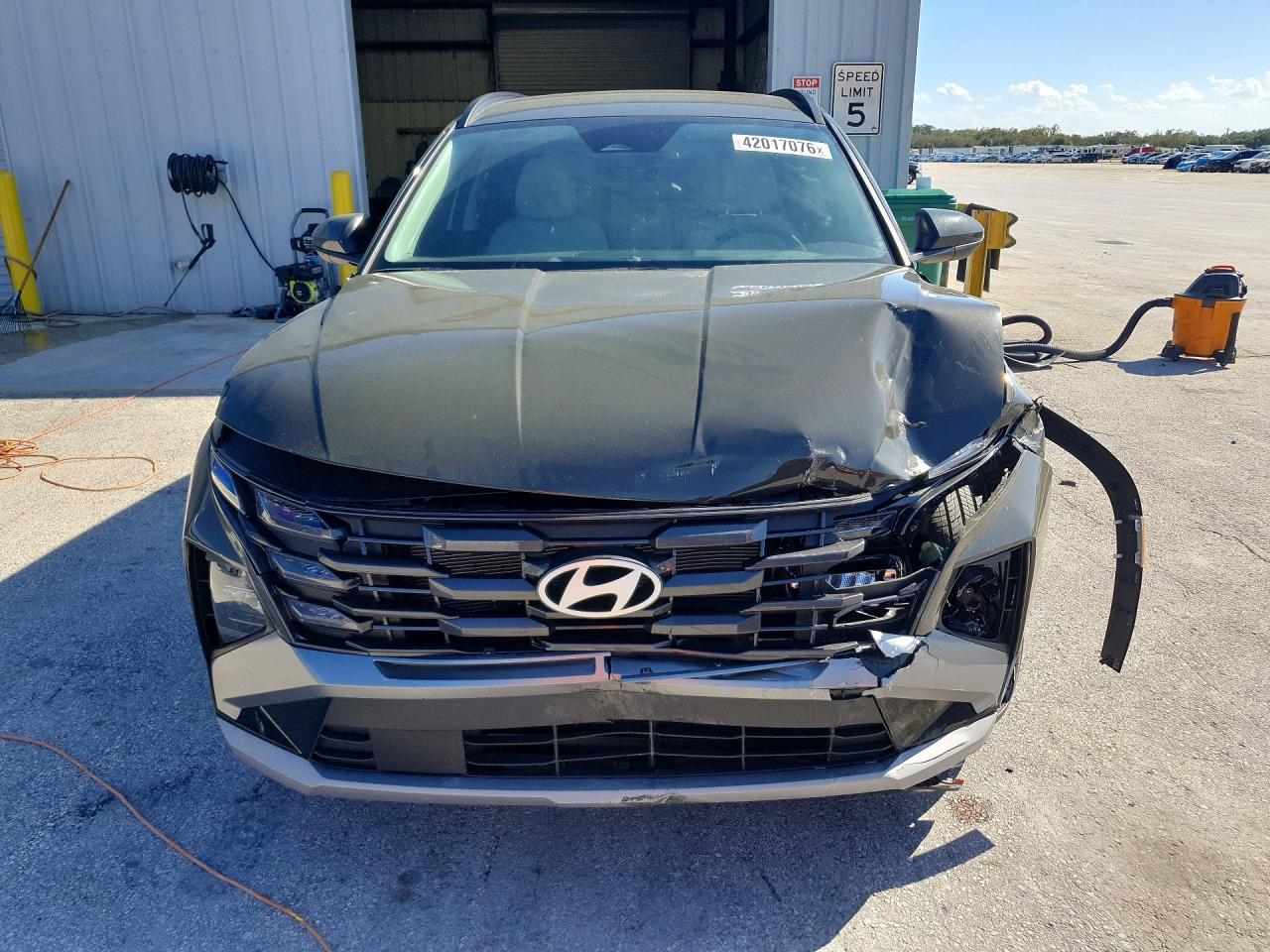 2025 HYUNDAI TUCSON SEL photo 5