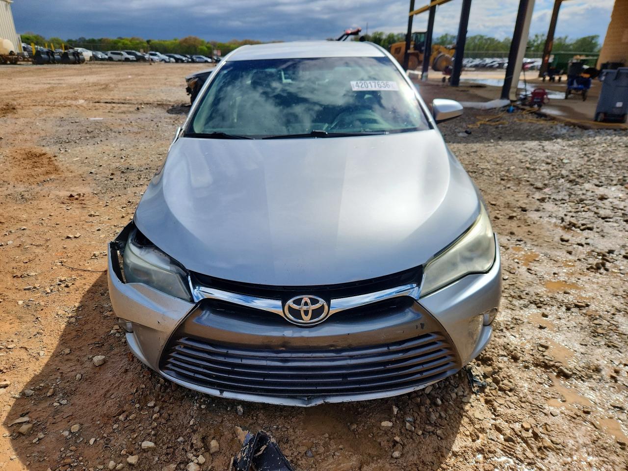 2015 TOYOTA CAMRY LE photo 9