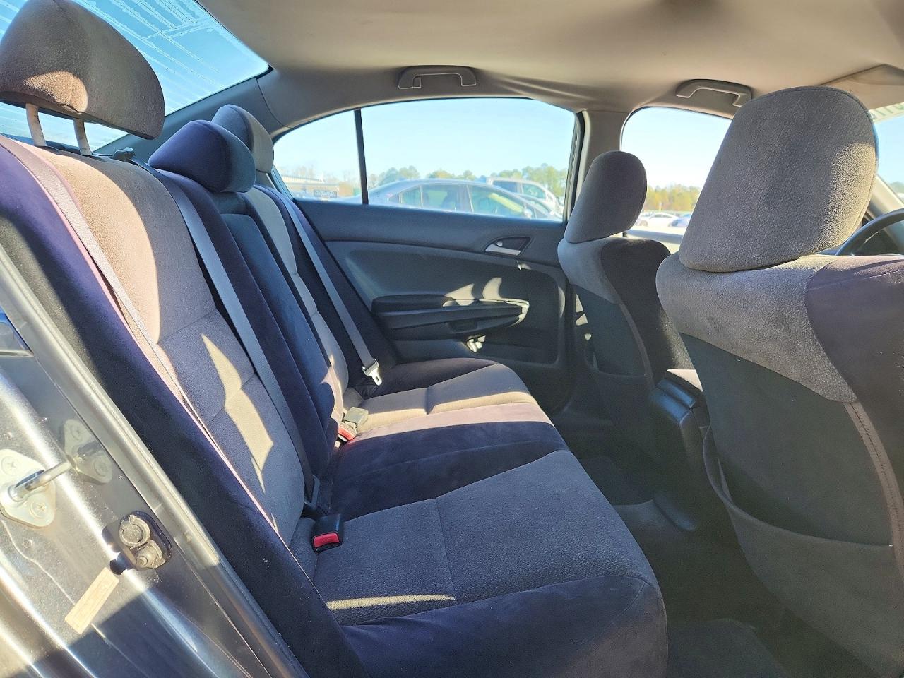 2008 HONDA ACCORD LX photo 10