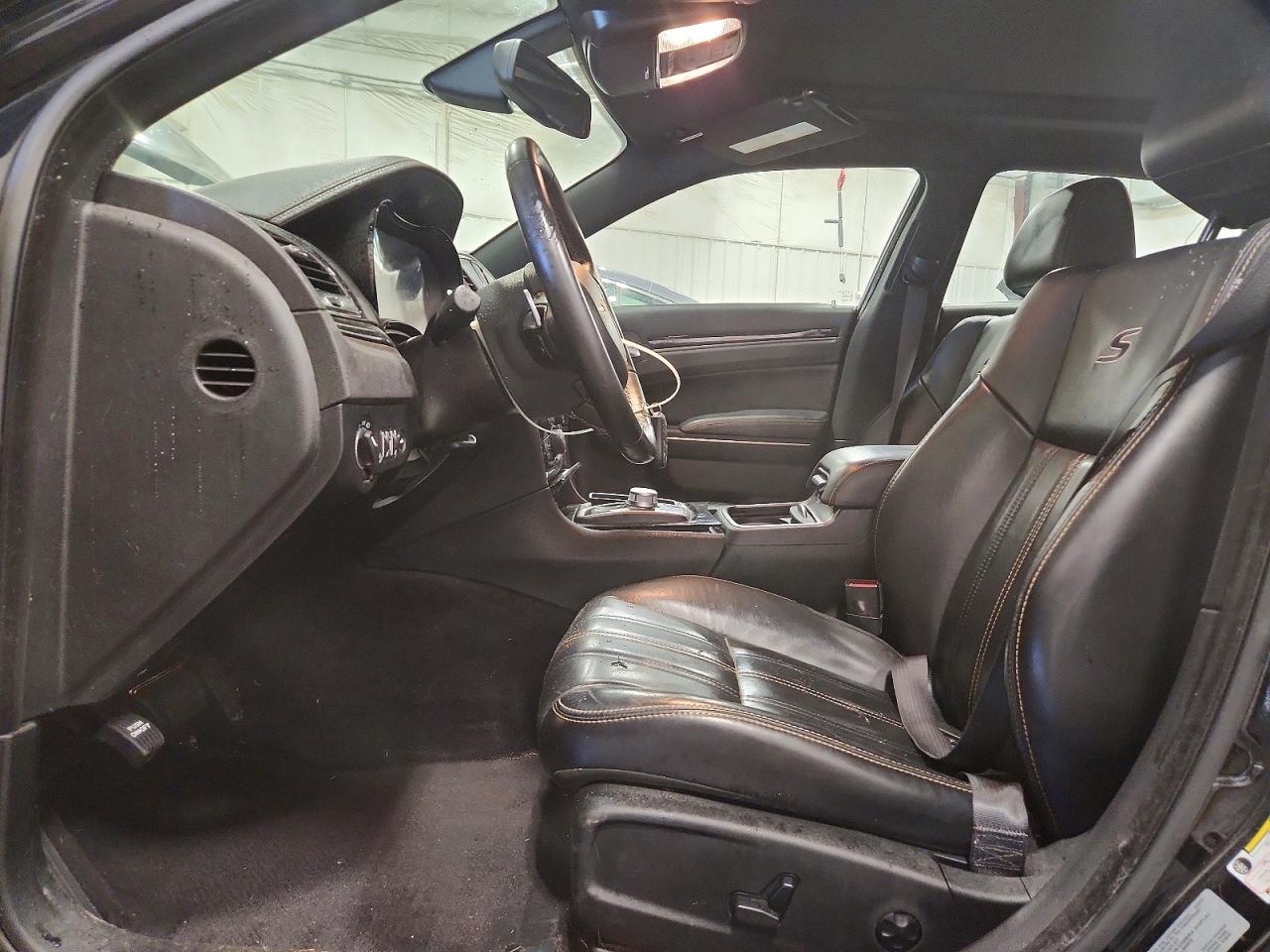 2016 CHRYSLER 300 S photo 13