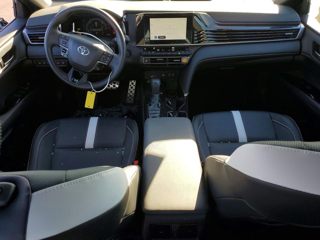 2025 TOYOTA CAMRY SE photo 22