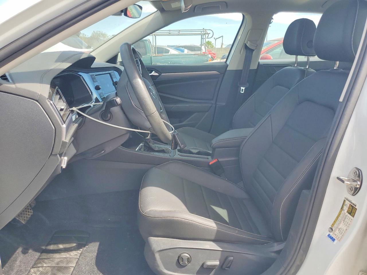 2024 VOLKSWAGEN JETTA SE photo 19