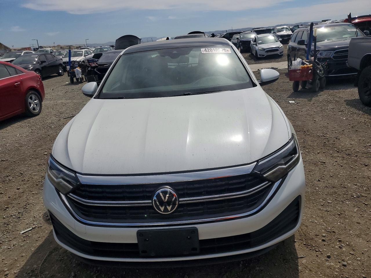 2024 VOLKSWAGEN JETTA SE photo 13
