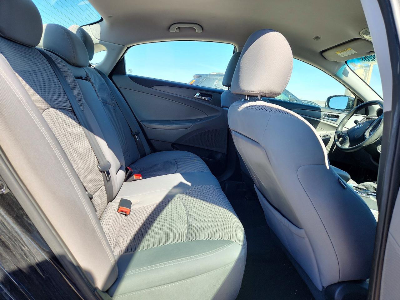 2011 HYUNDAI SONATA GLS photo 19