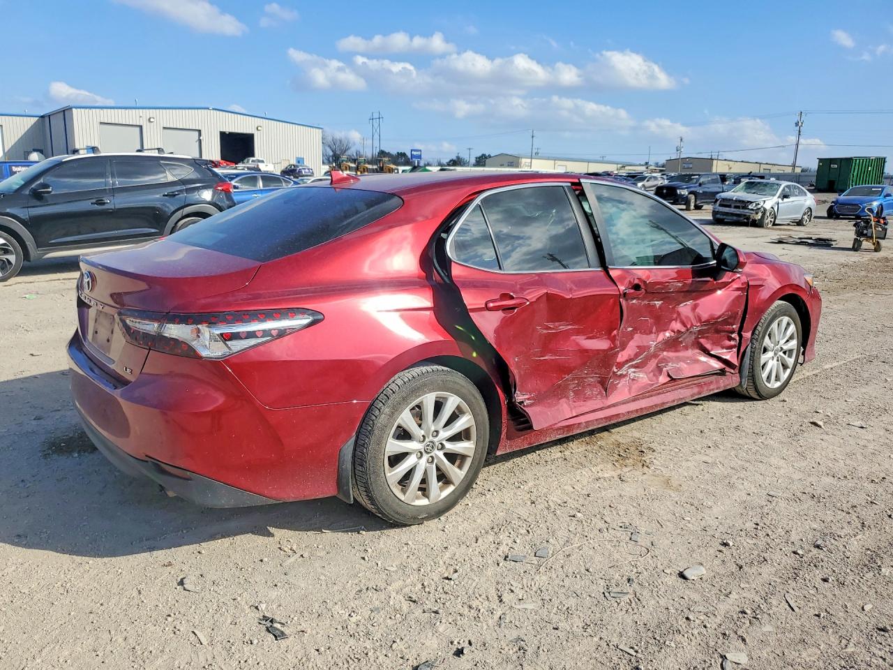 2020 TOYOTA CAMRY LE photo 7