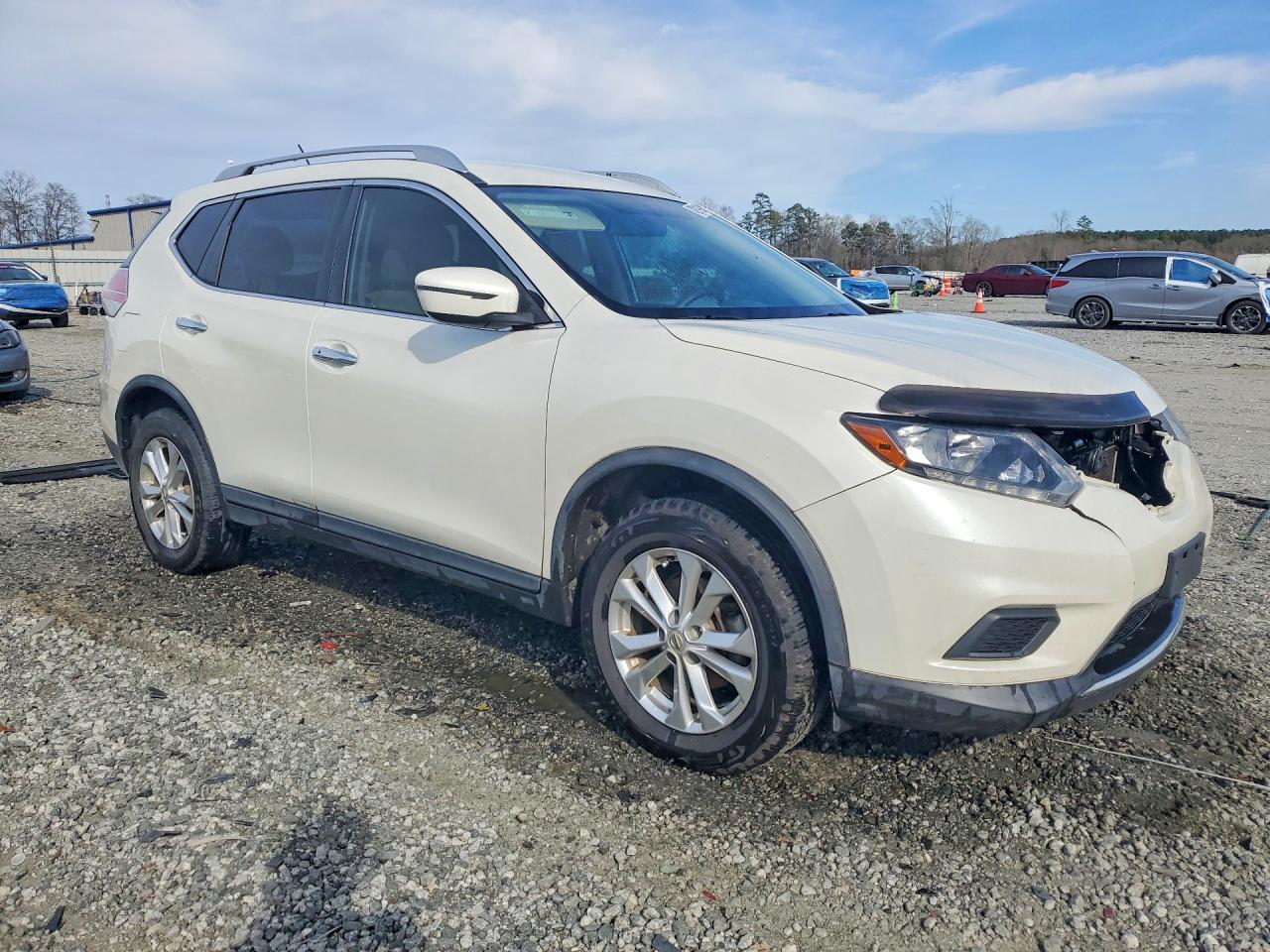2016 NISSAN ROGUE SV photo 4
