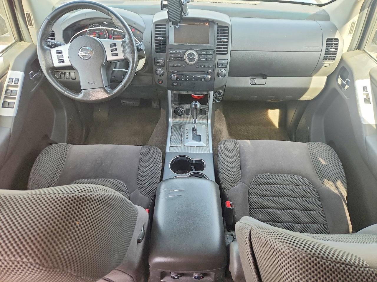 2012 NISSAN PATHFINDER S photo 8