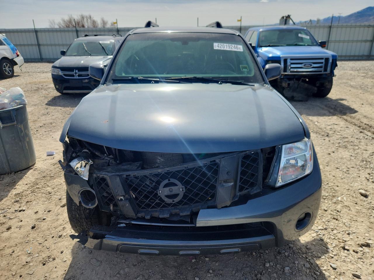 2012 NISSAN PATHFINDER S photo 5