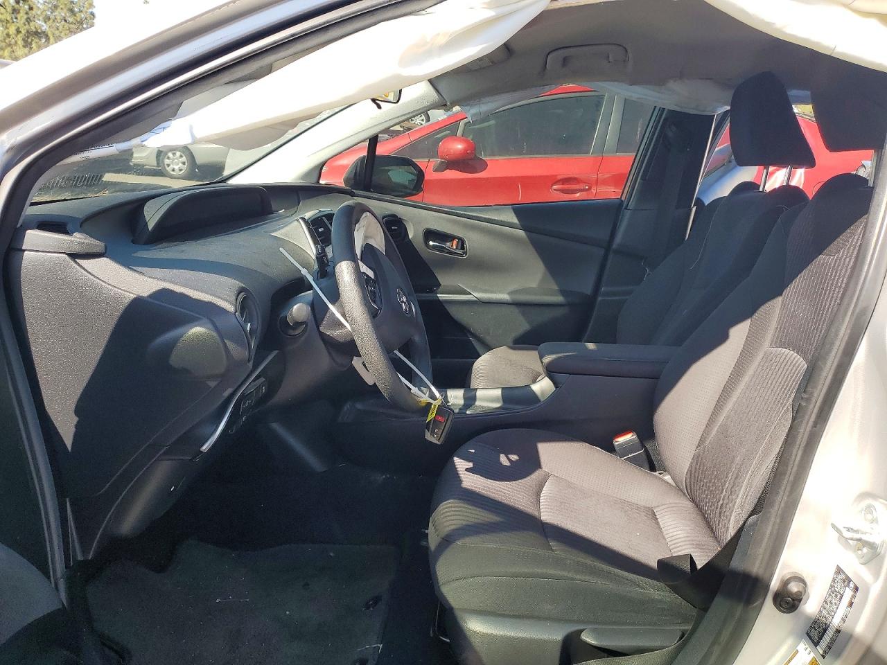 2017 TOYOTA PRIUS ONE photo 7