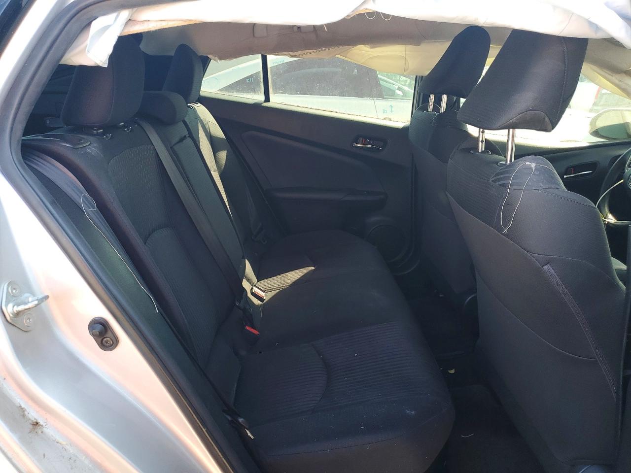 2017 TOYOTA PRIUS ONE photo 10