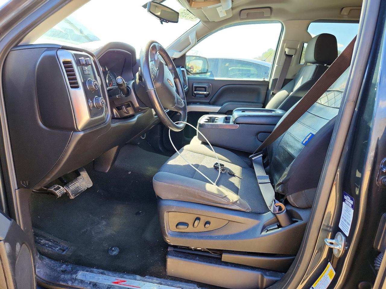 2017 CHEVROLET SILVERADO K1500 LT photo 13