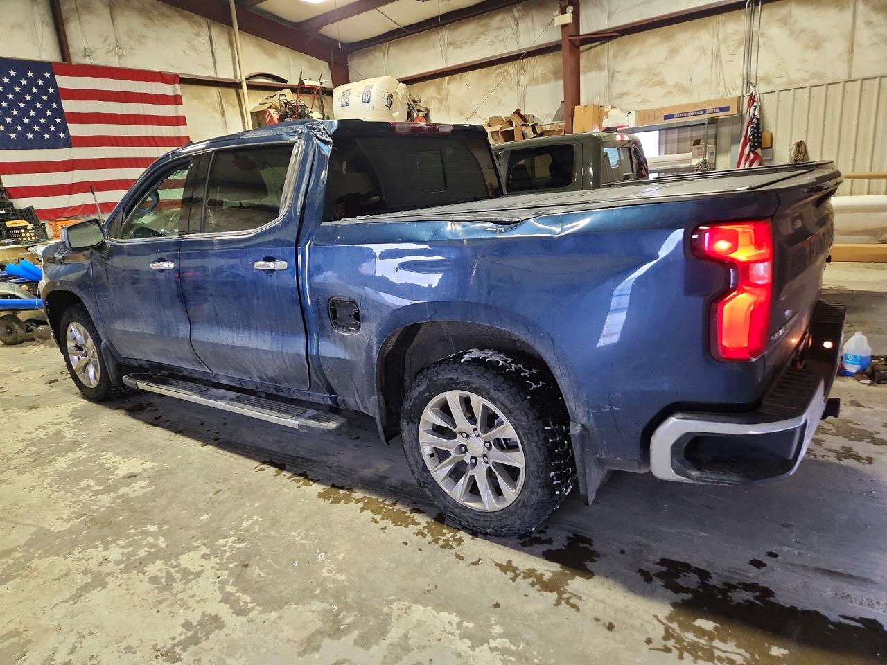 2019 CHEVROLET SILVERADO K1500 LTZ photo 3