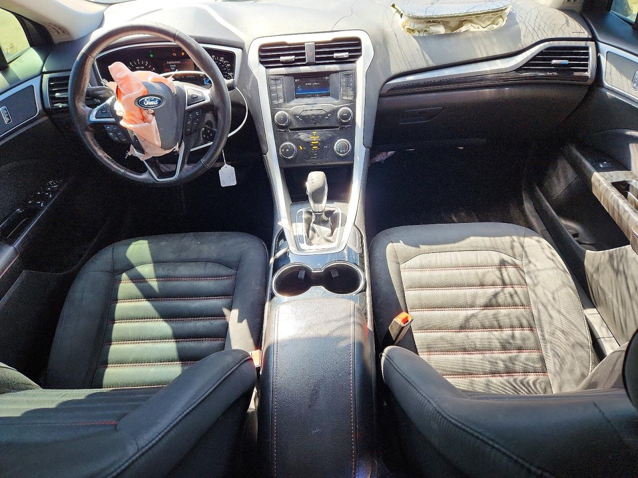 2015 FORD FUSION SE photo 22