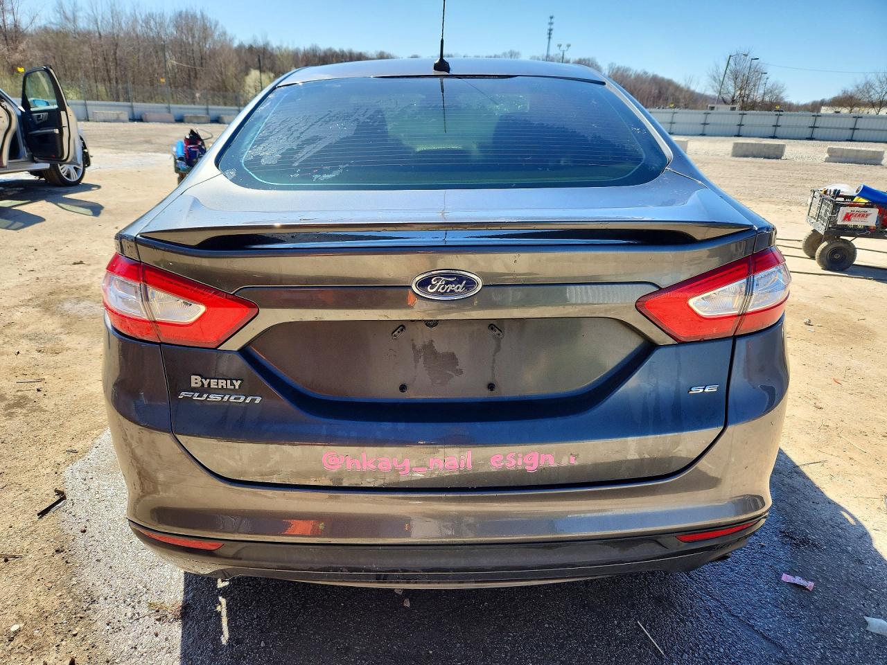2015 FORD FUSION SE photo 16