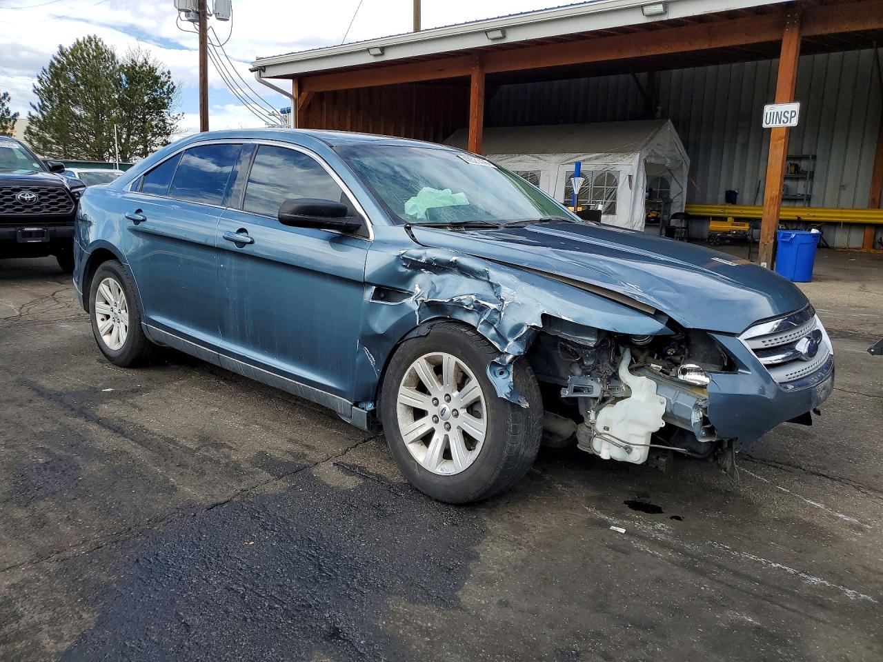 2010 FORD TAURUS SE photo 7
