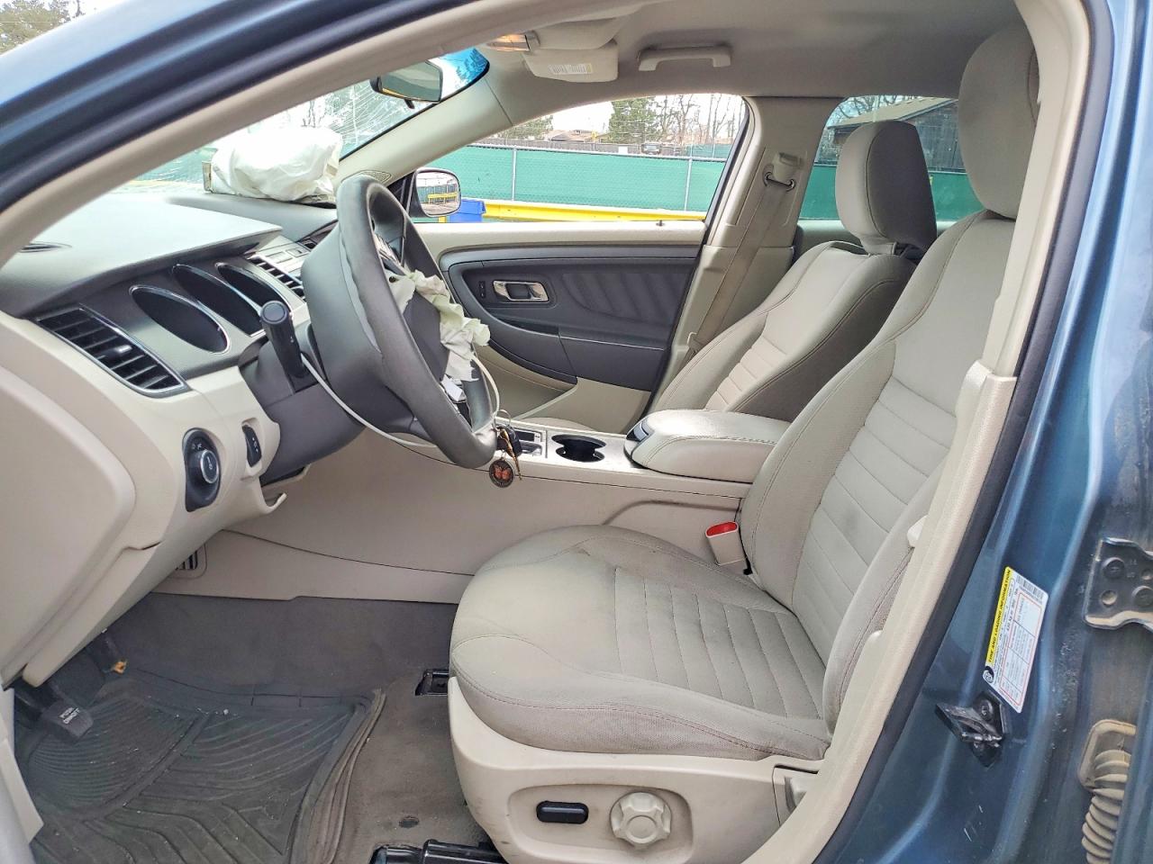 2010 FORD TAURUS SE photo 13