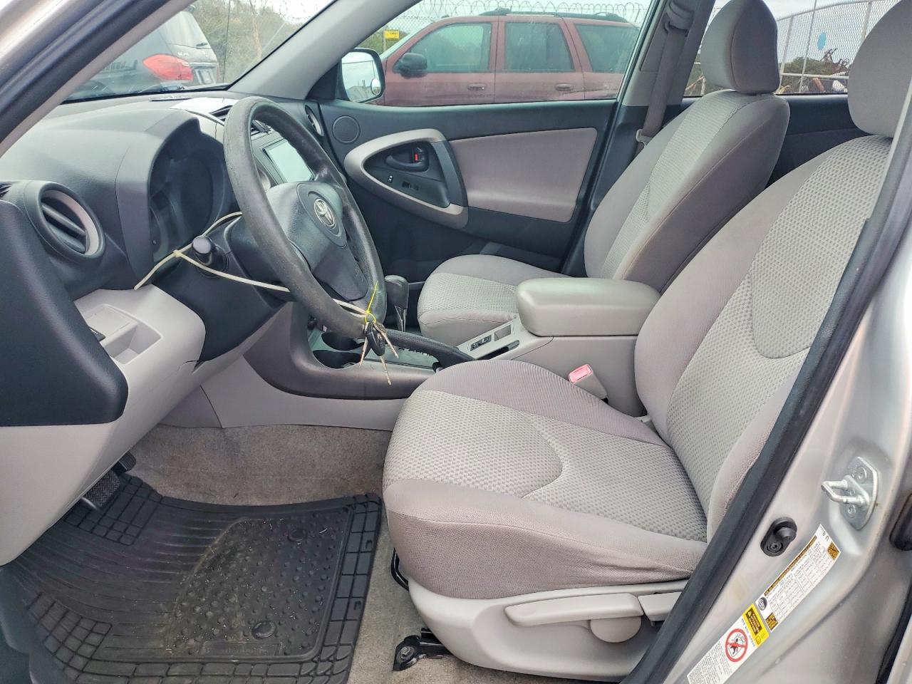 2008 TOYOTA RAV4 BASE photo 13
