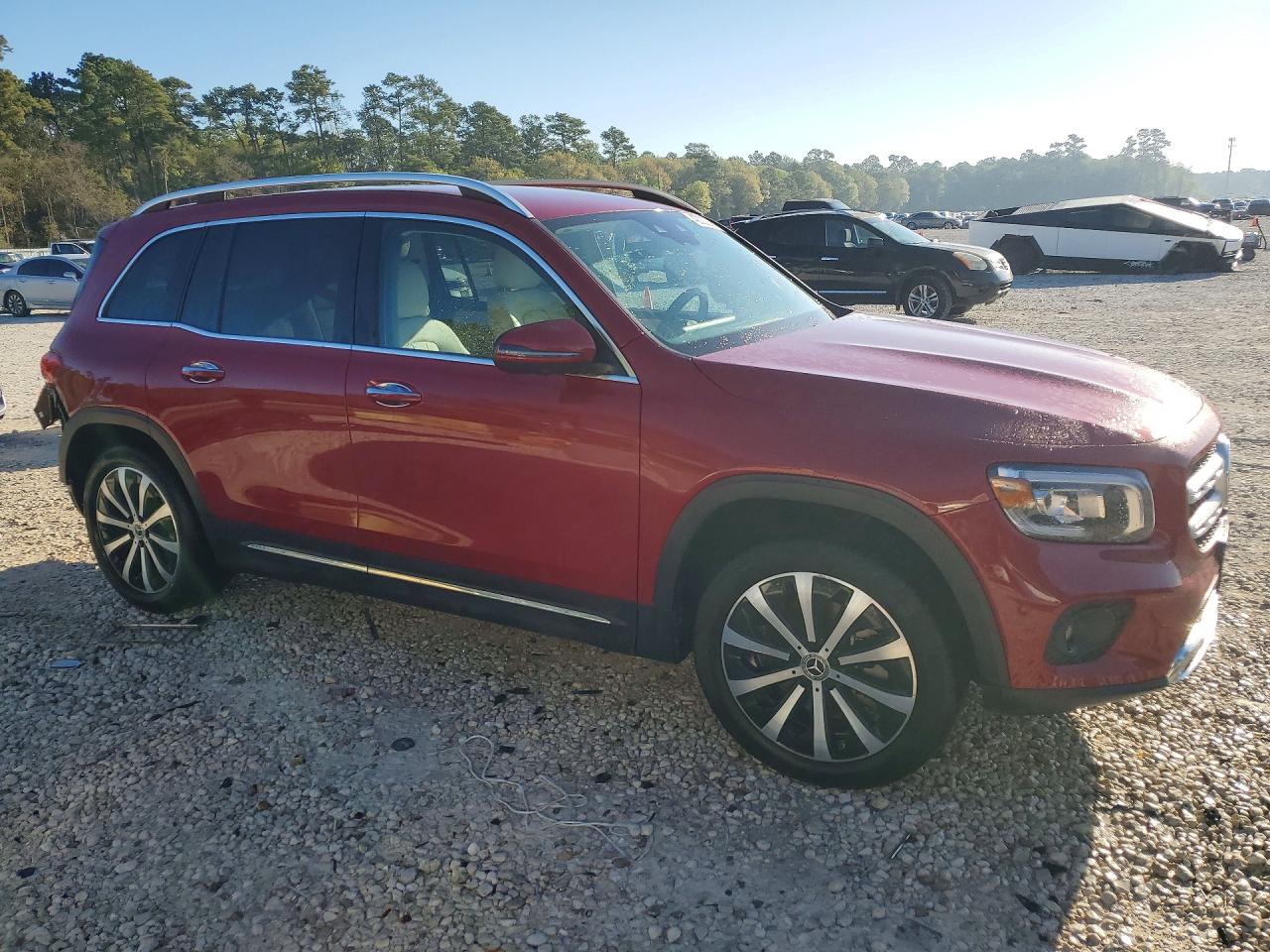 2021 MERCEDES-BENZ GLB 250 photo 10