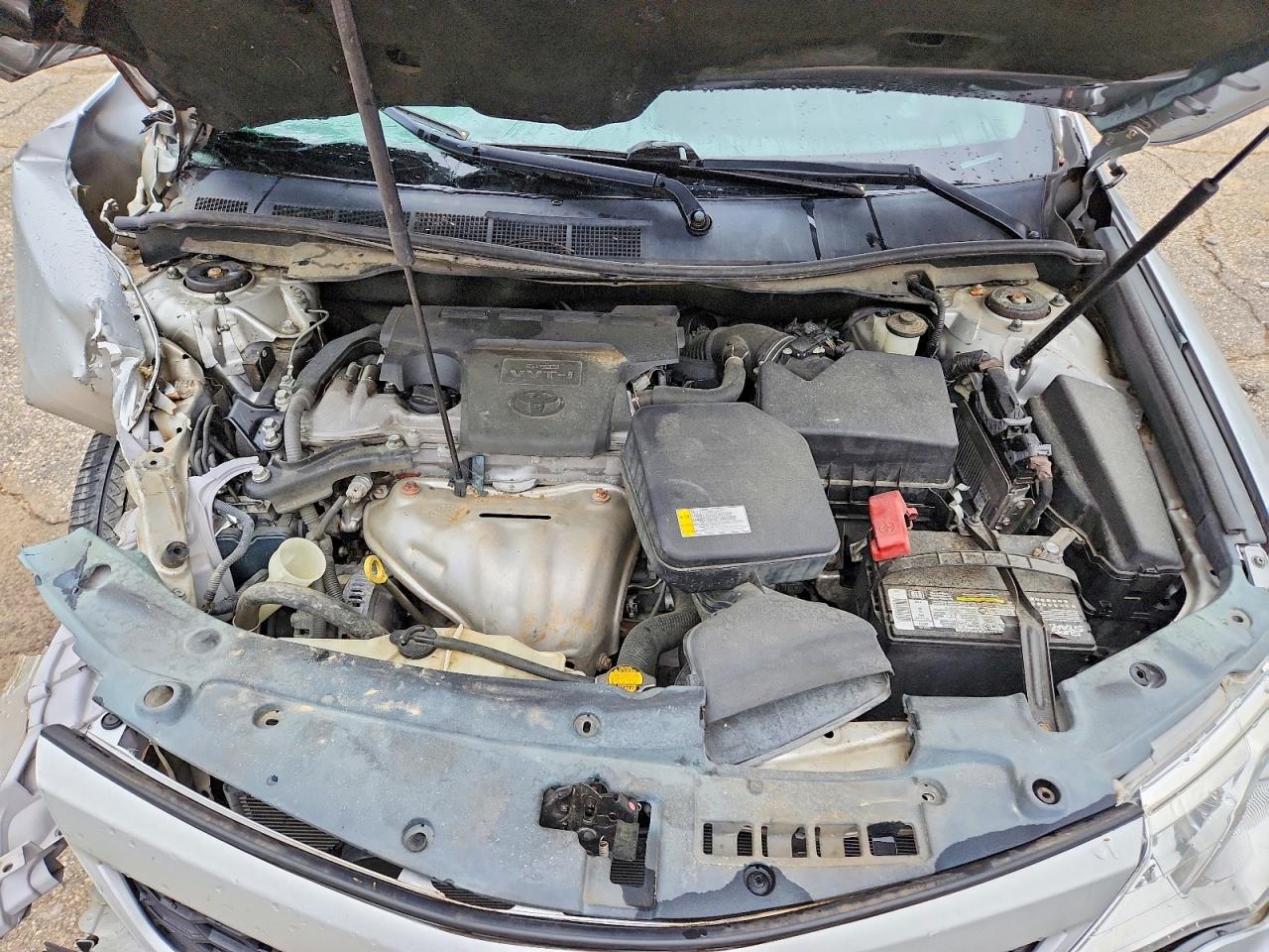 2014 TOYOTA CAMRY SE photo 21