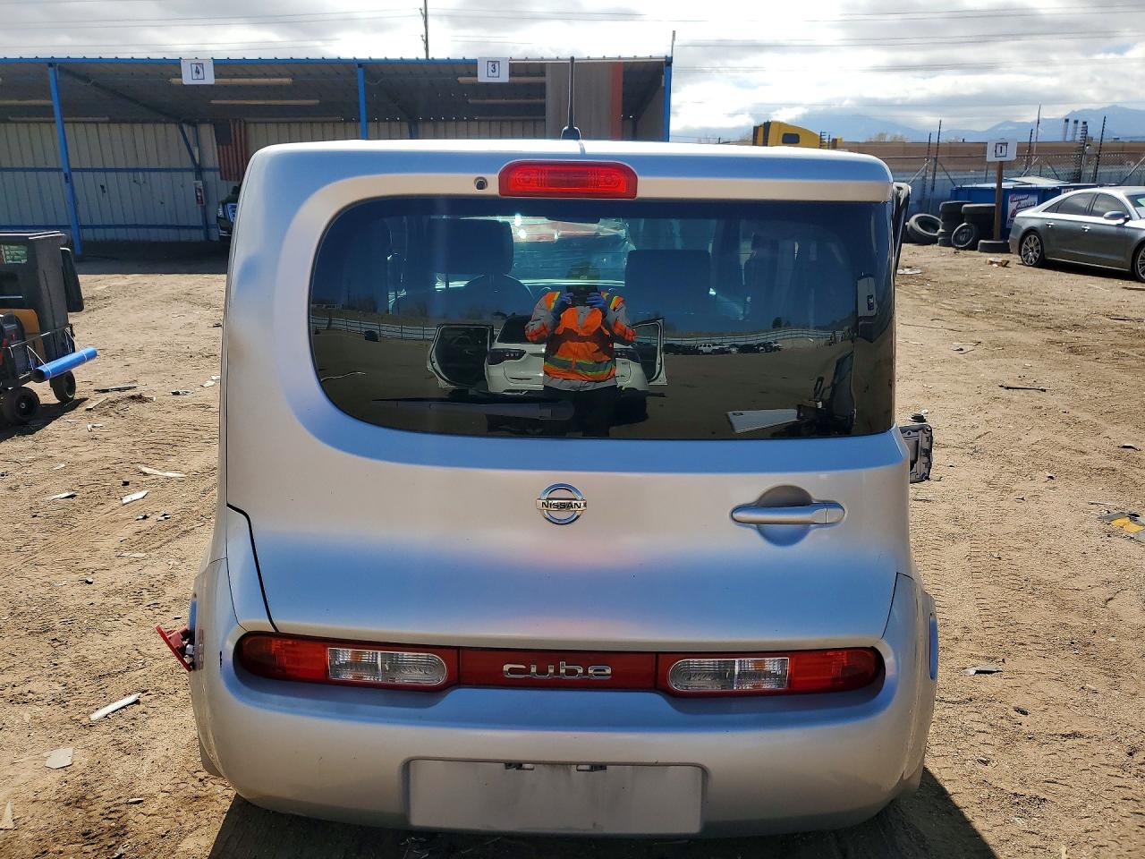 2011 NISSAN CUBE 1.8 photo 6