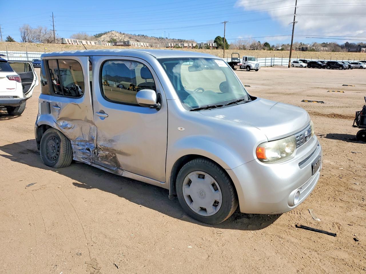 2011 NISSAN CUBE 1.8 photo 4