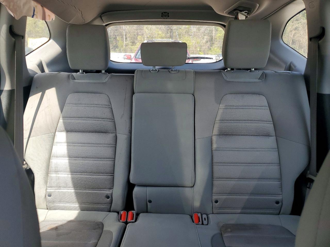 2018 HONDA CR-V LX photo 19