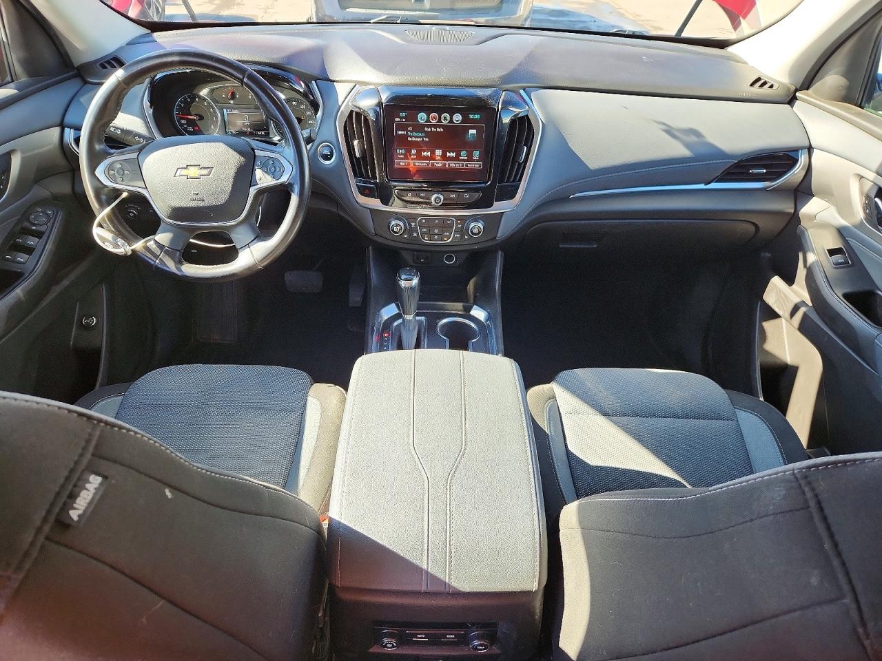 2019 CHEVROLET TRAVERSE LT photo 8