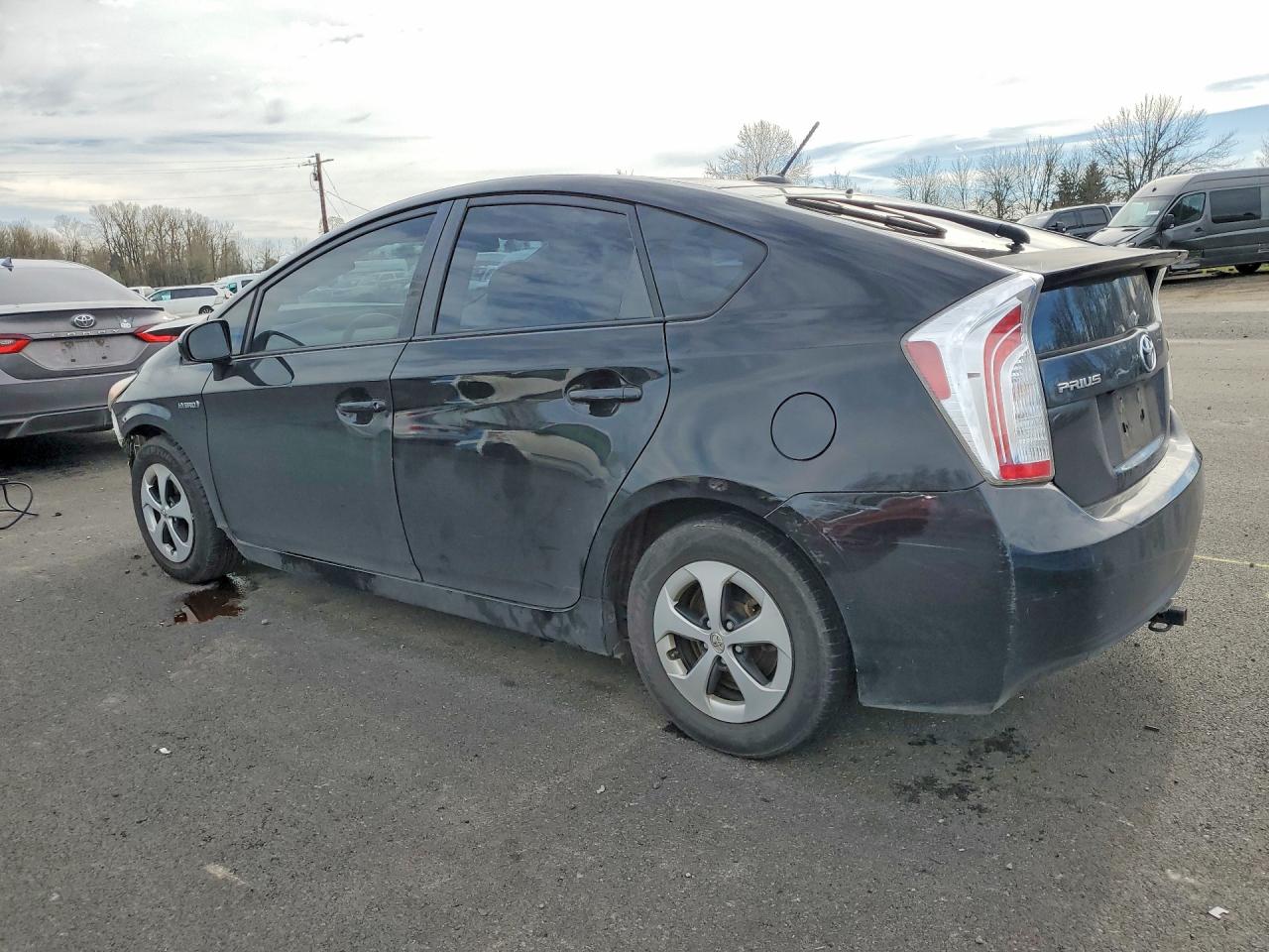 2014 TOYOTA PRIUS THREE photo 3