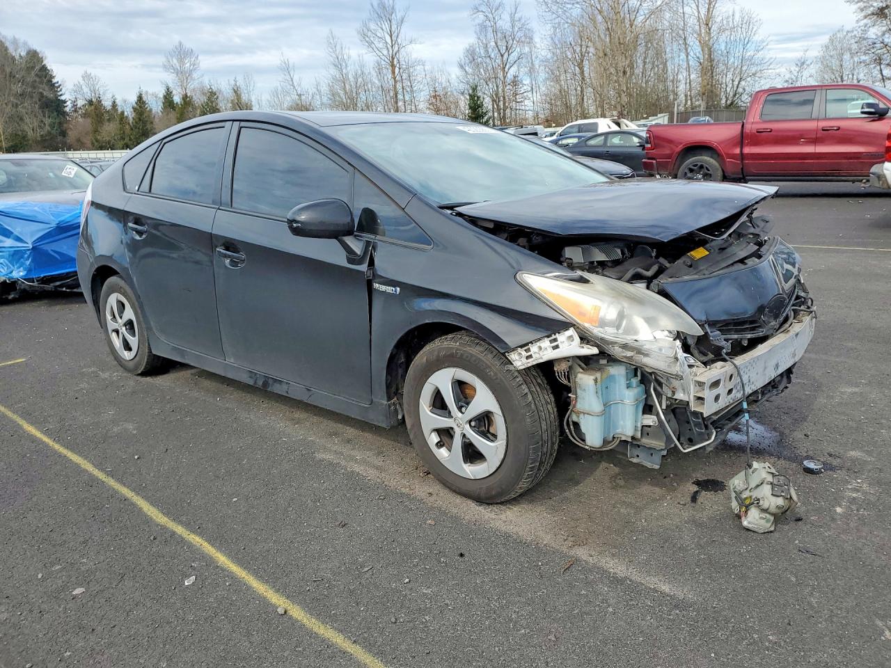 2014 TOYOTA PRIUS THREE photo 7