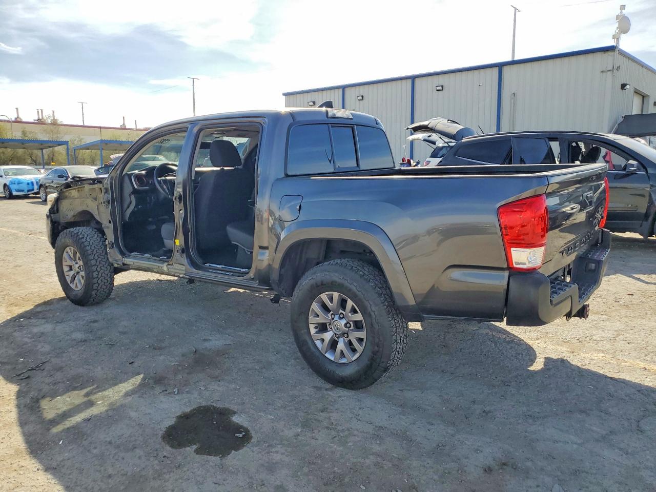 2017 TOYOTA TACOMA SR5 V6 photo 2