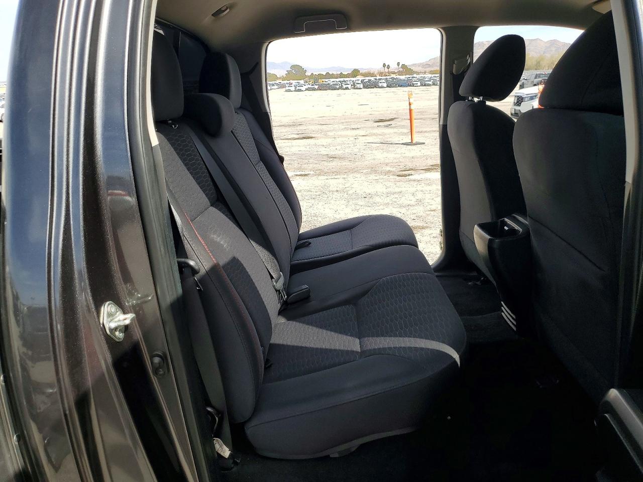 2017 TOYOTA TACOMA SR5 V6 photo 10