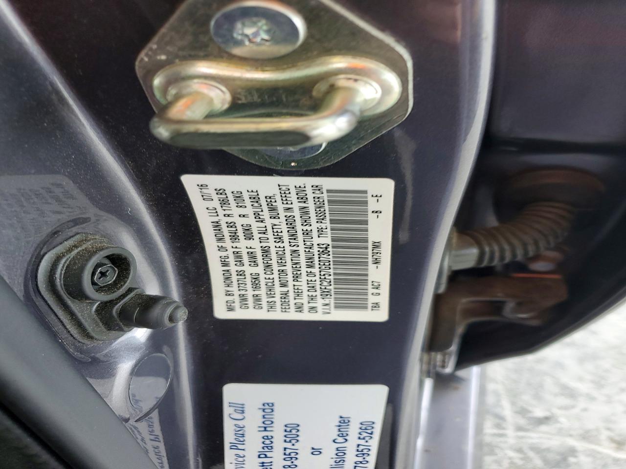 2016 HONDA CIVIC LX photo 34