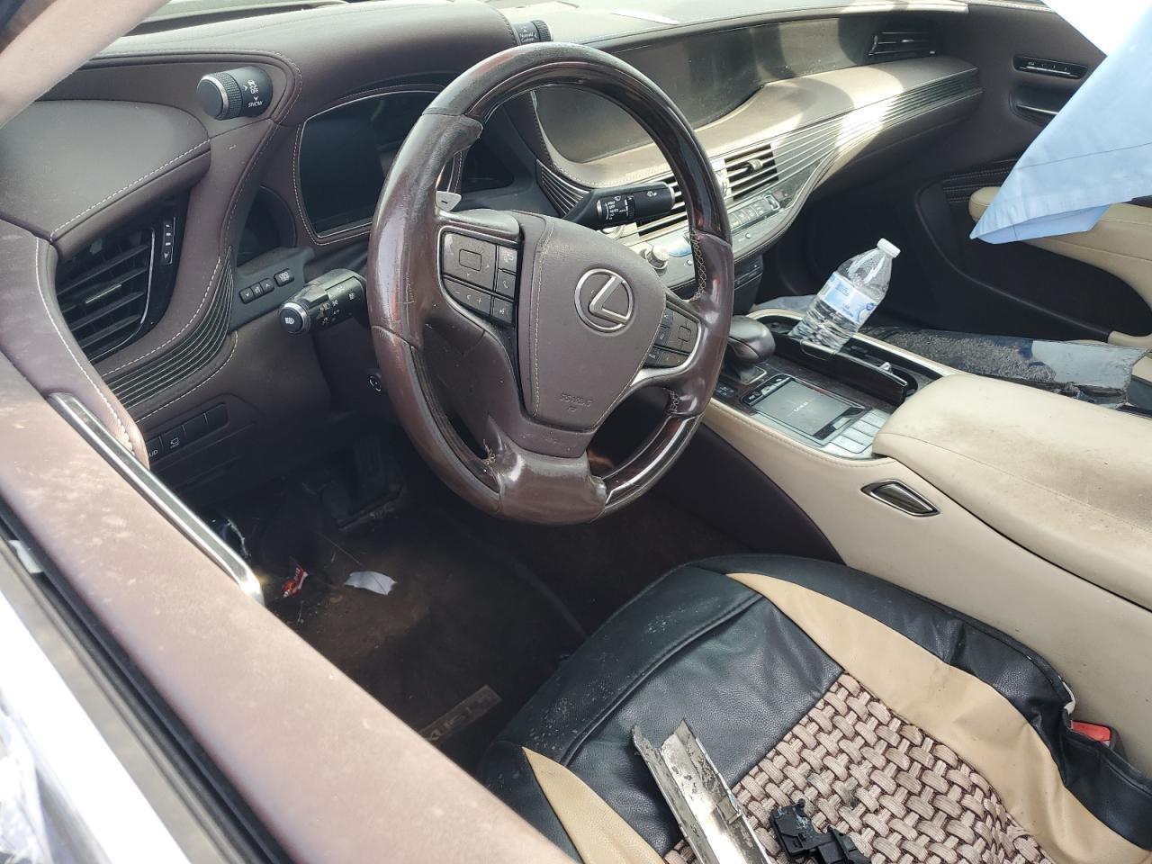 2018 LEXUS LS 500 photo 15