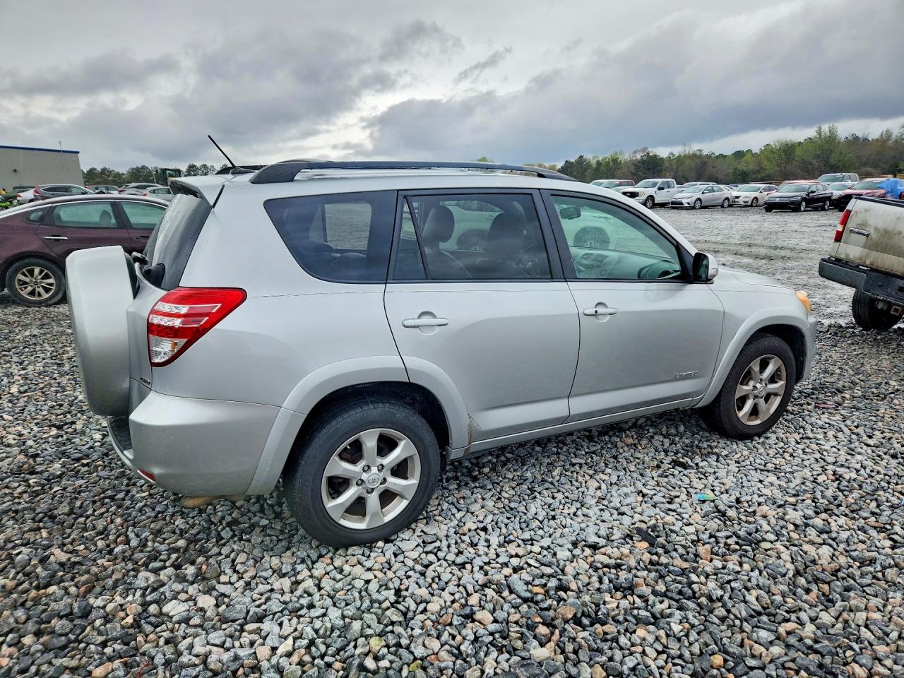 2010 TOYOTA RAV4 LIMITED photo 7