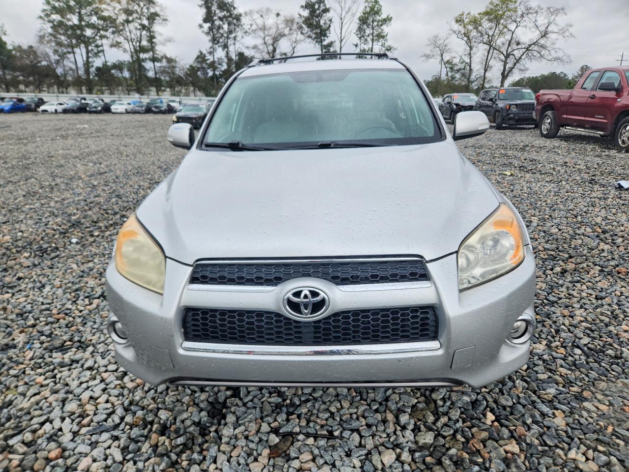 2010 TOYOTA RAV4 LIMITED photo 13