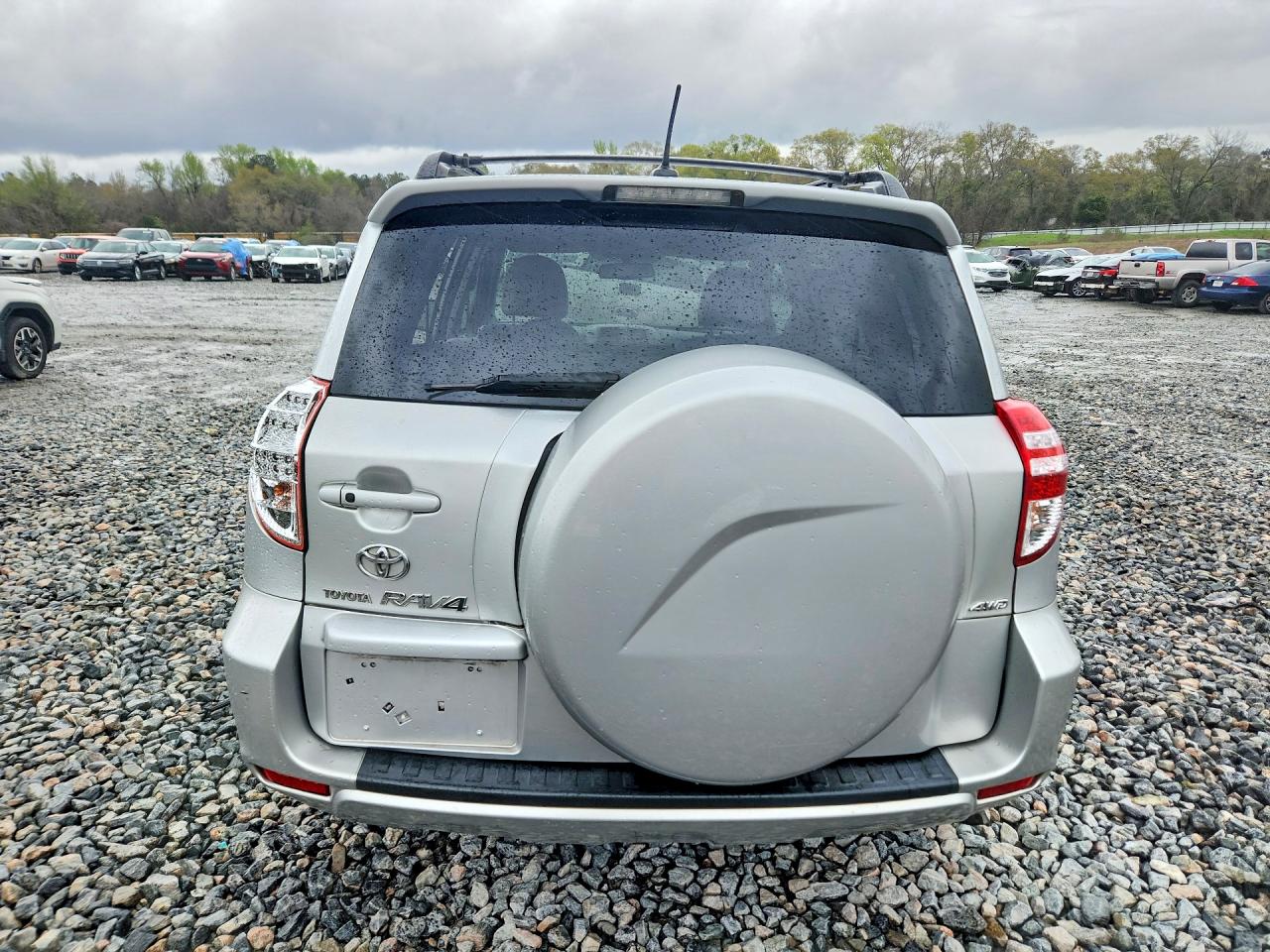 2010 TOYOTA RAV4 LIMITED photo 16
