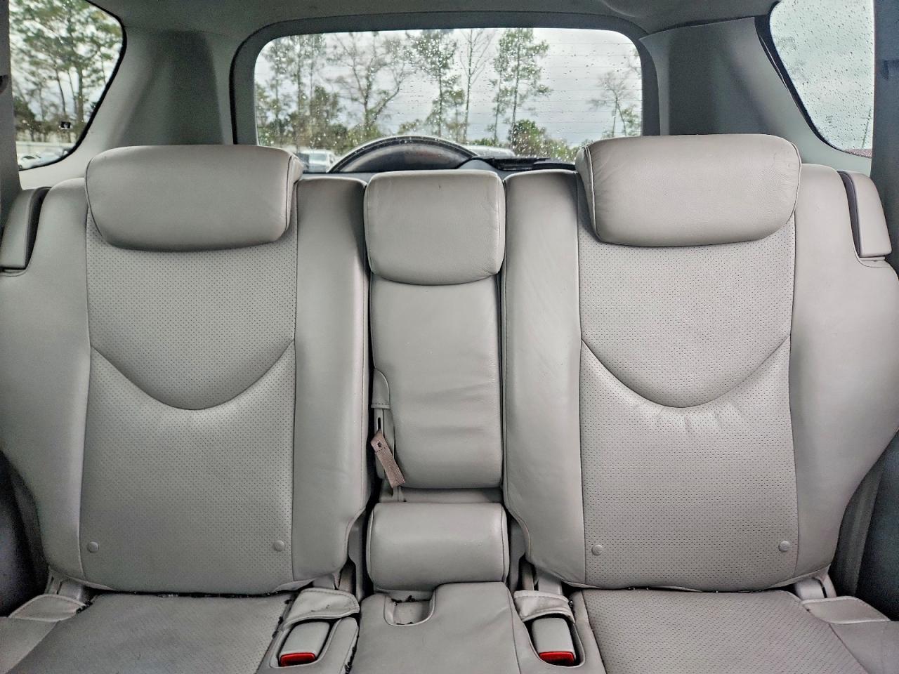 2010 TOYOTA RAV4 LIMITED photo 28