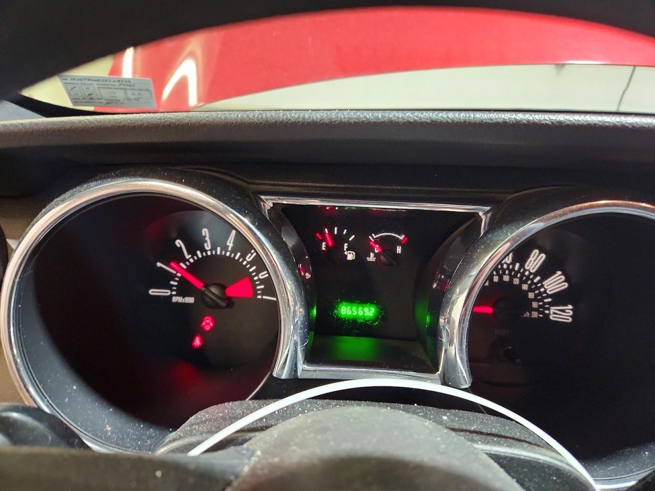 2005 FORD MUSTANG photo 9