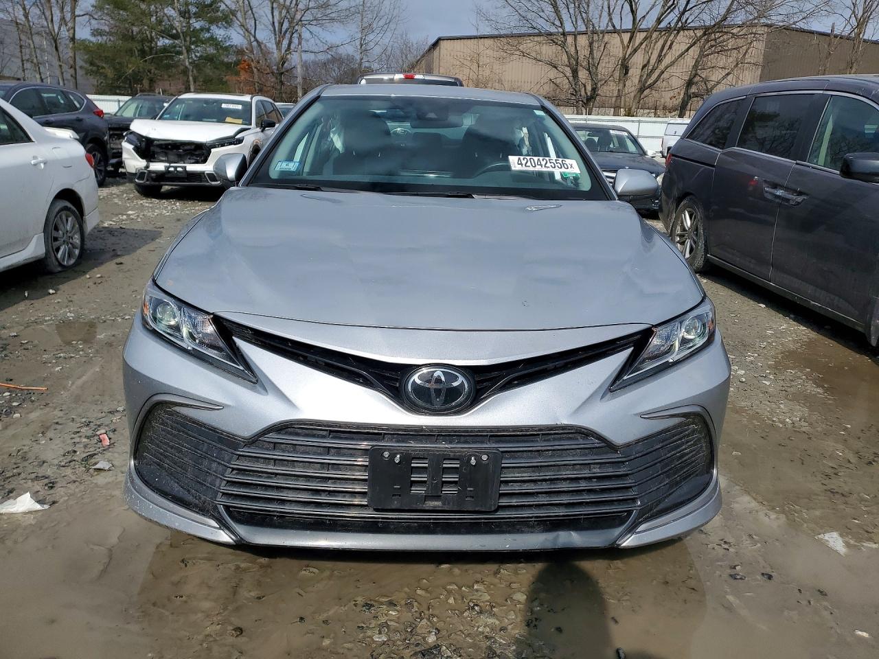 2023 TOYOTA CAMRY LE photo 5