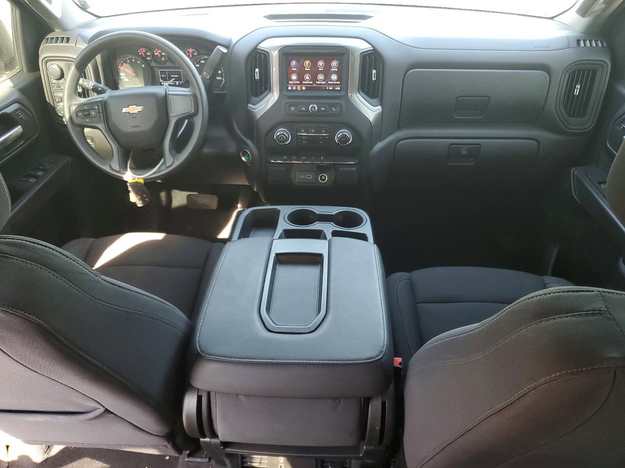 2024 CHEVROLET SILVERADO K1500 CUSTOM photo 22
