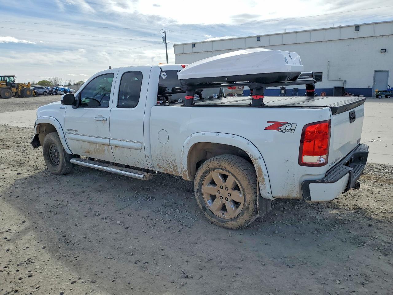 2012 GMC SIERRA K1500 SLE photo 2