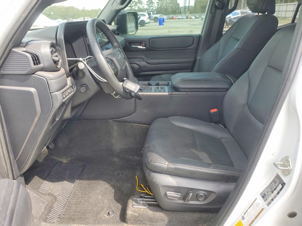 2024 TOYOTA LAND CRUISER BASE photo 13